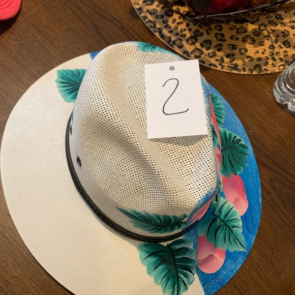 Todo Nuevo - Picture 2 of 8